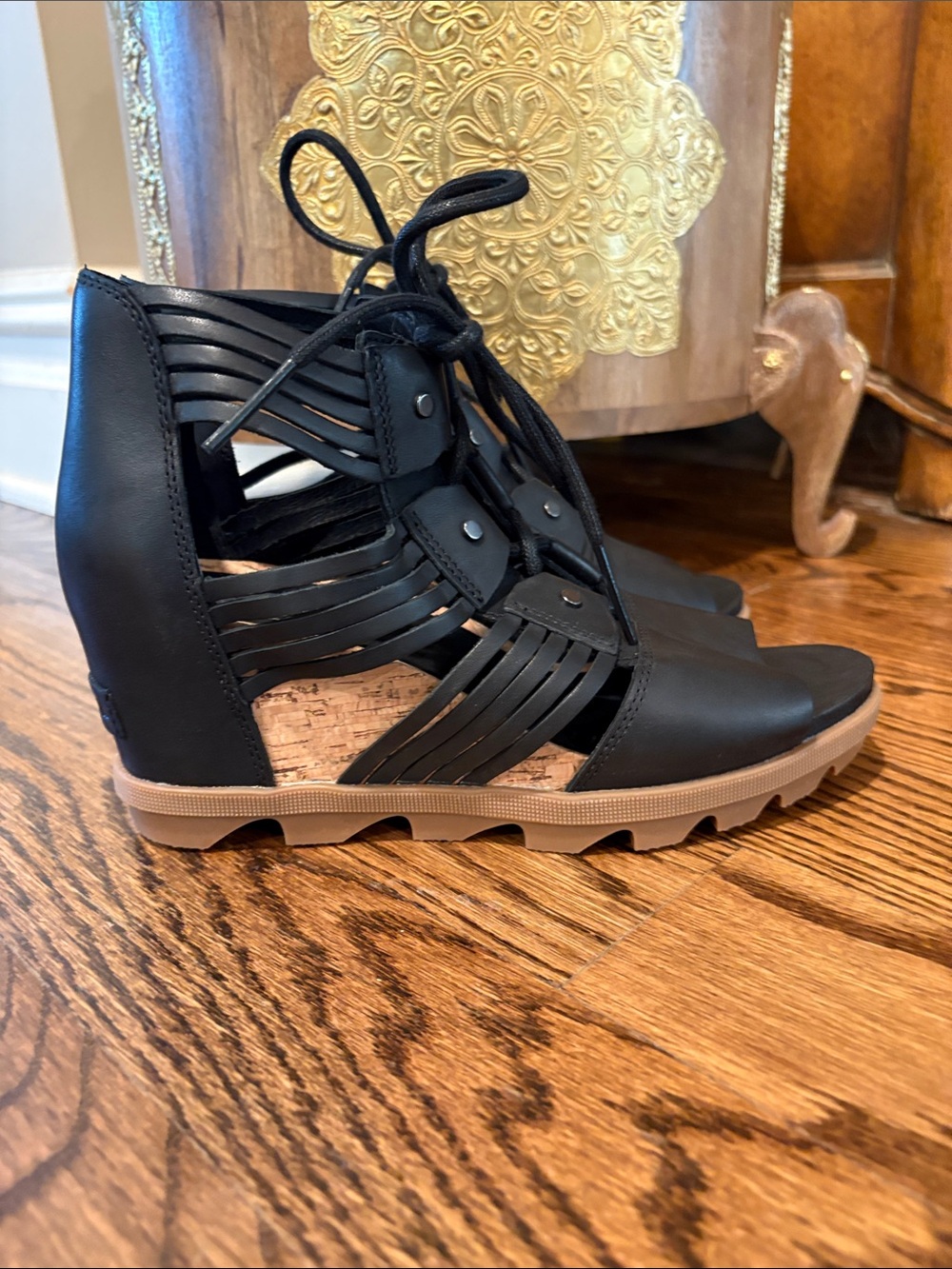 Sorel Black Lace-Up Wedge Sandals with Tan Sole size 9 - Picture 4 of 12